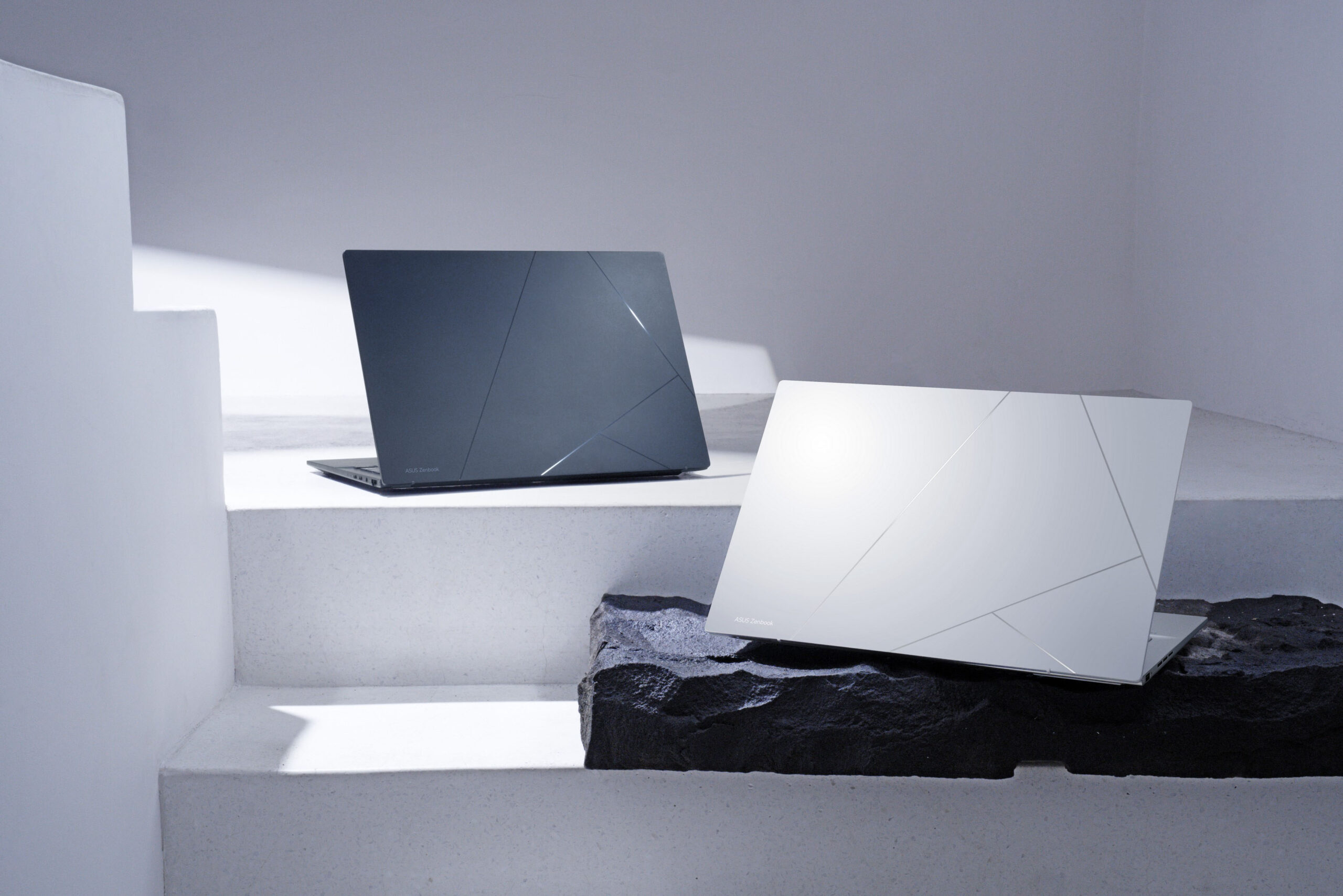 Zenbook 14 OLED_UX3405_1