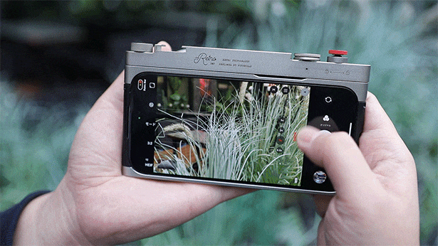 iPhoneをクラシックカメラ化できる専用ケース「Fotorgear Retro DMF