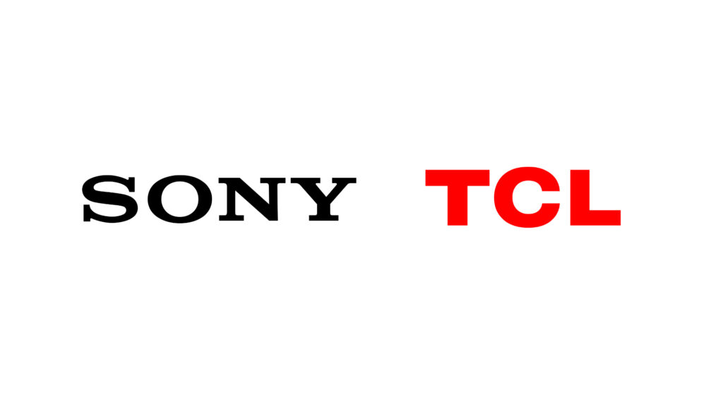 SonyとTCLのロゴが並び立つ様子
